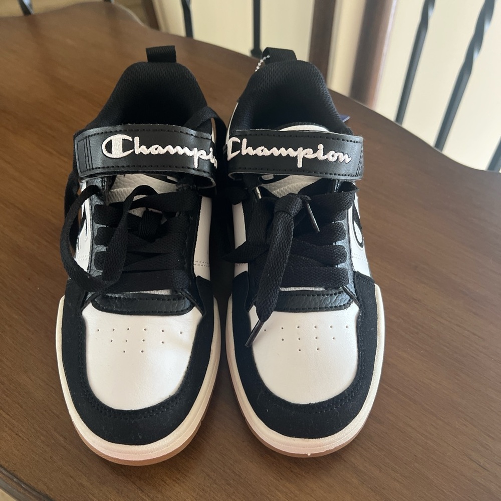 Champion girl sneakers